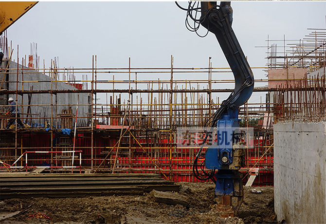 最新打樁工人招聘，行業(yè)現狀透視與各方觀(guān)點(diǎn)探討，個(gè)人立場(chǎng)表達