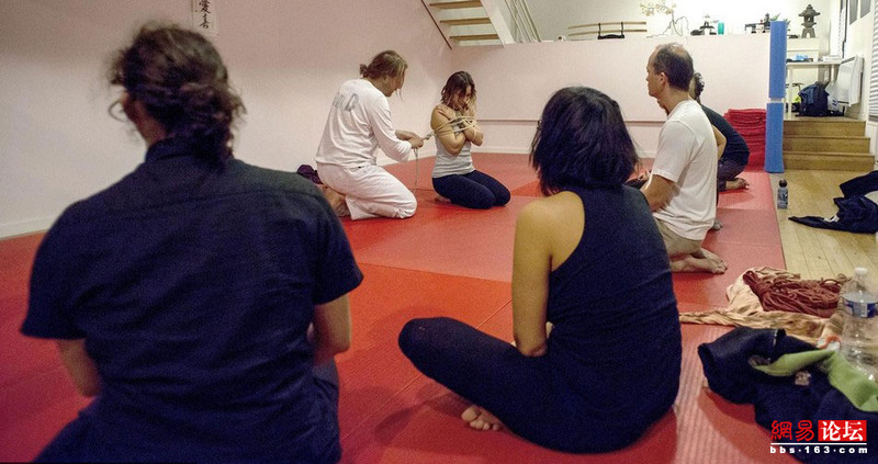 繩虐網(wǎng)網(wǎng)最新動(dòng)態(tài)，變化中的學(xué)習之旅，自信與成就感的源泉