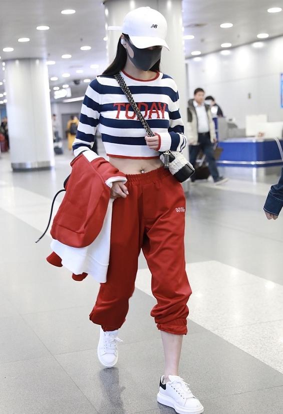 最新穿臍環(huán)時(shí)尚，你的個(gè)性之選！