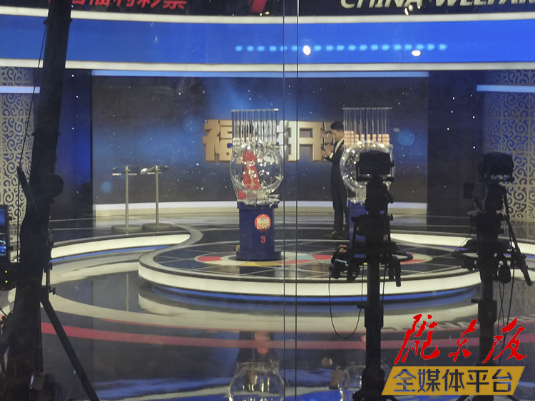 ww4949現場(chǎng)直播開(kāi)獎,精細化實(shí)施分析_YVD10.696文化版