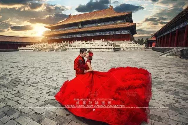 時(shí)代背景下的影像藝術(shù)探索，最新外景拍照風(fēng)格揭秘