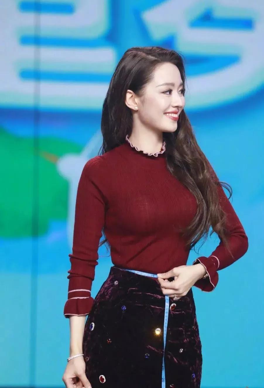 最新女星視頻，星光變化中的自信與成就力量