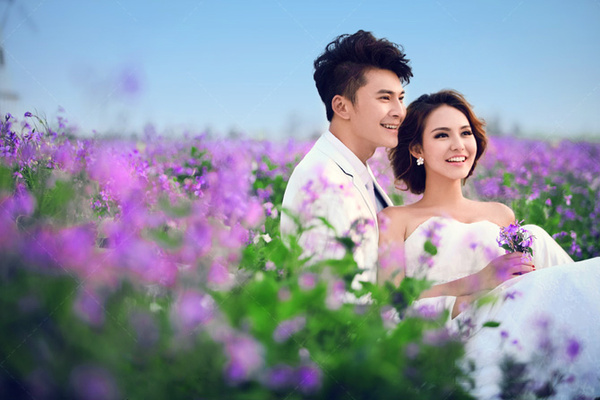 秋霞最新婚,秋霞最新婚，一場(chǎng)自然美景的探索之旅