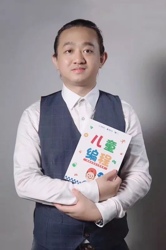 葉正喬最新,葉正喬最新動(dòng)態(tài)????，帶你領(lǐng)略不一樣的風(fēng)采！