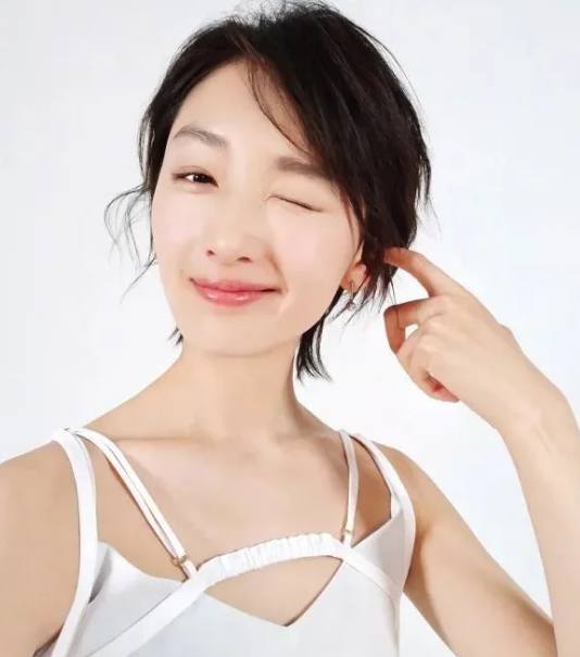多元審美時(shí)代下的獨特魅力，小眼睛明星的魅力風(fēng)采