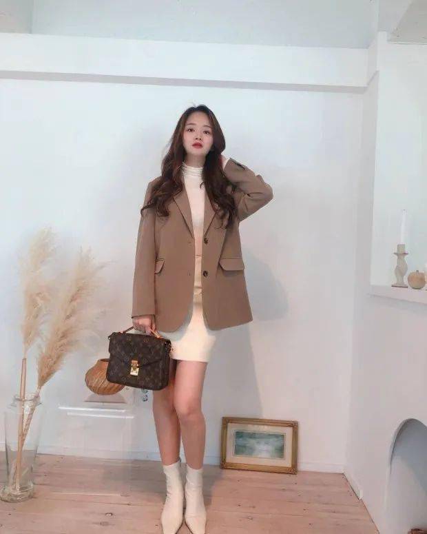 韓國新晉女主播作品探秘與欣賞，領(lǐng)略精彩瞬間