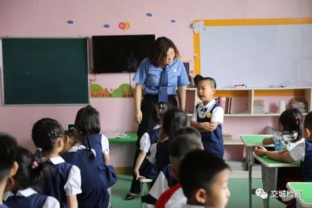 最新東方時(shí)事解讀，自然美景背后的探索之旅