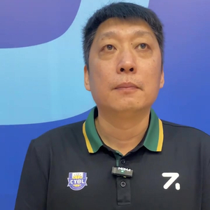 岳鵬飛，時(shí)代之光，影壇新星閃耀之路