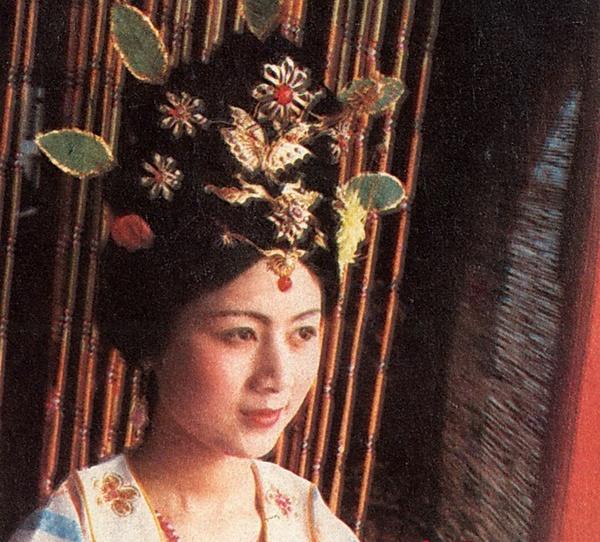 演員馬蘭圖片集，展現風(fēng)采的劇照欣賞