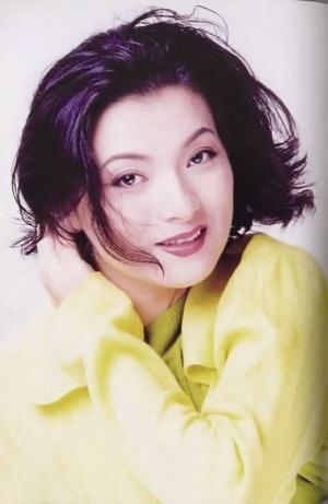 80后女演員的心靈之旅，探尋自然美景中的內心寧靜