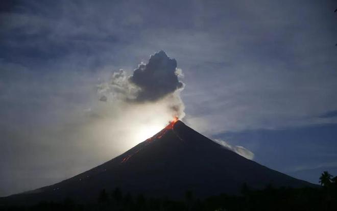 富士山火山動(dòng)態(tài)更新，追尋內心平靜的旅行之旅