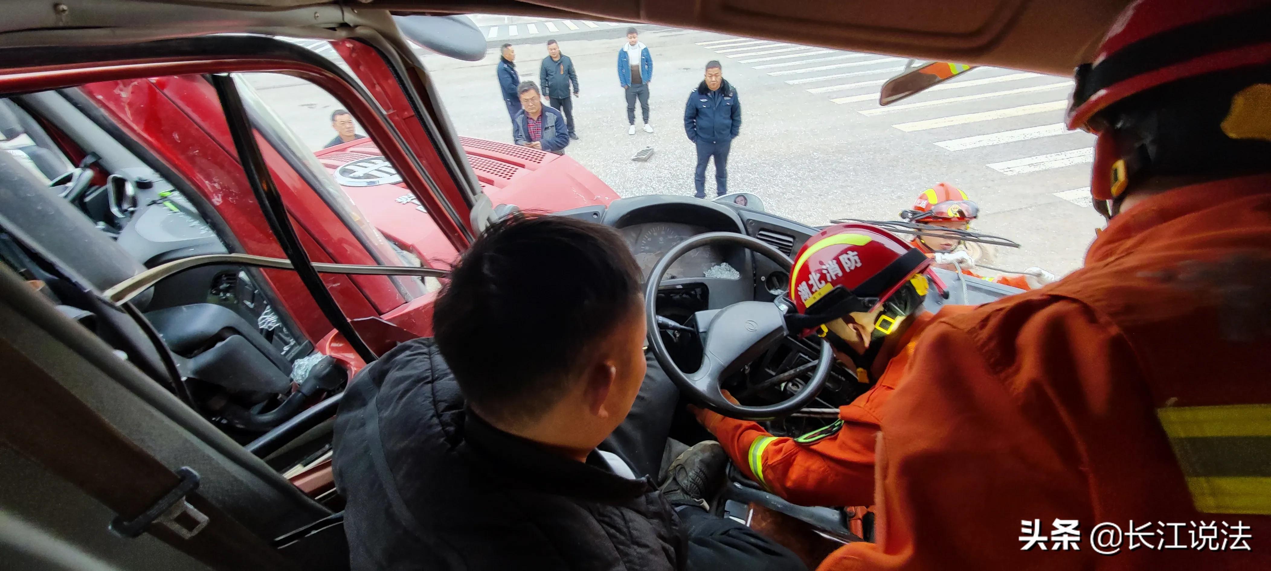 震撼！蘄春再現車(chē)禍悲劇，警鐘長(cháng)鳴——2025最新車(chē)禍新聞