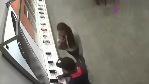 高科技產(chǎn)品的革新之旅，體驗未來(lái)科技生活的狠偷偷最新之旅