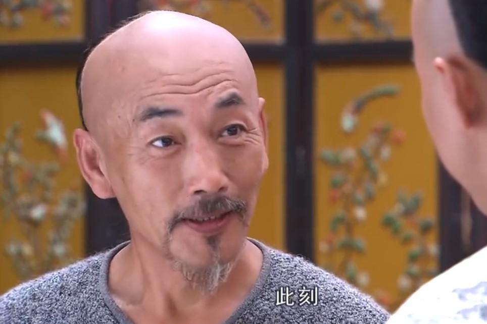 最新剿匪劇與巷弄深處的特色小店，探秘背后的故事
