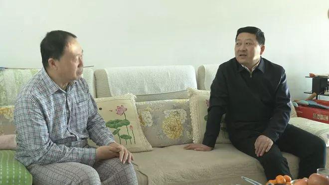 時(shí)政新聞速遞，最新動(dòng)態(tài)大揭秘，新鮮資訊不容錯過(guò)！