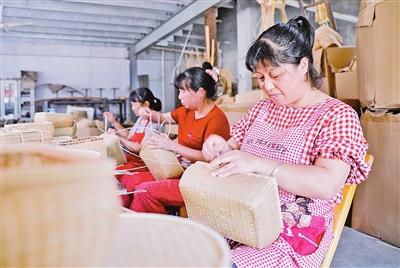 安吉小巷深處的隱藏版特色小店驚艷亮相，最新新聞報道