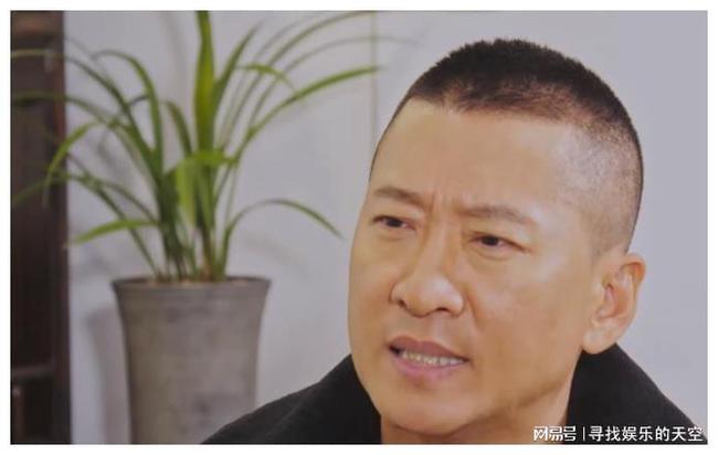 周杰最新?tīng)顩r，事業(yè)與生活多維解讀揭秘！