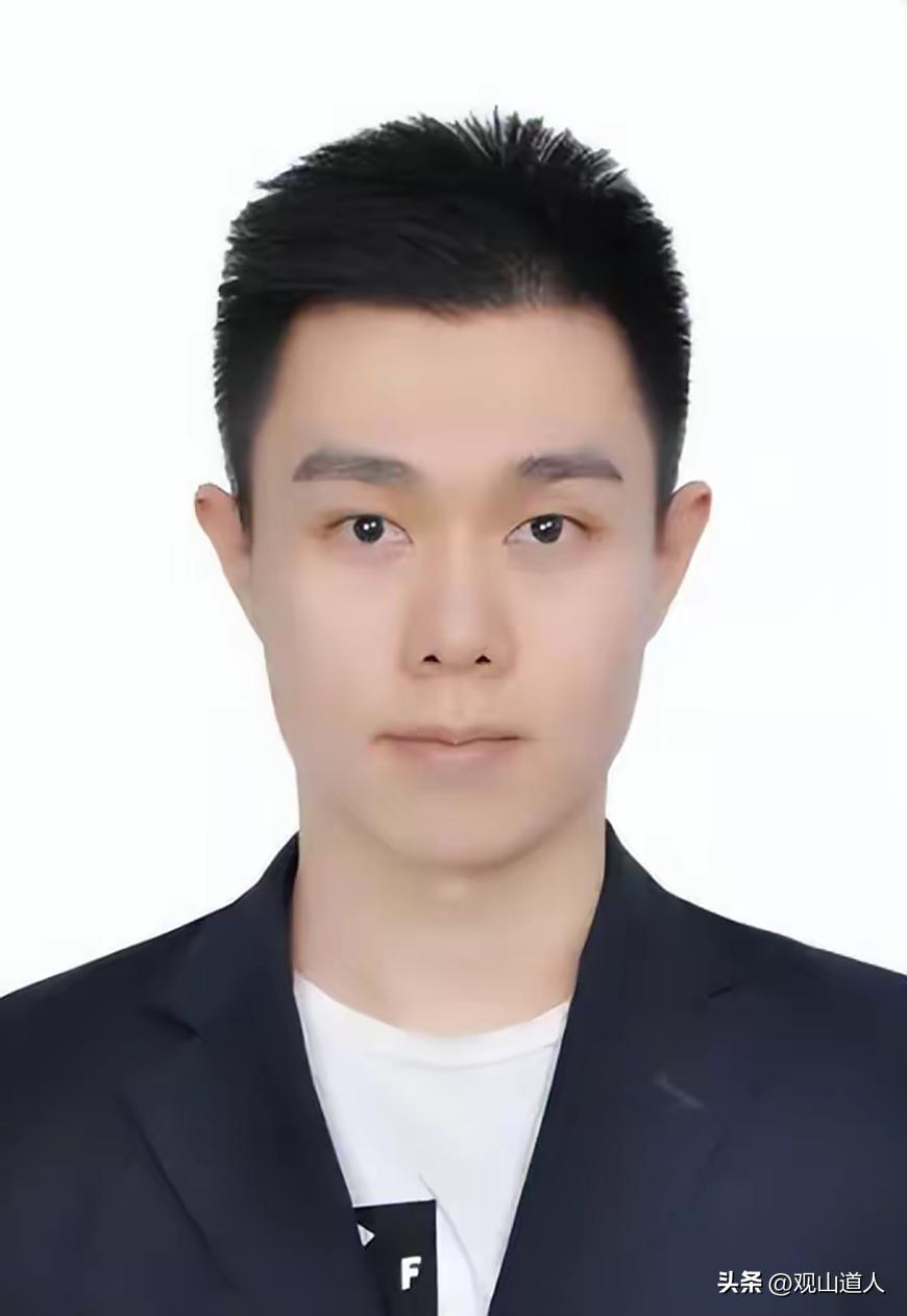 北大女生時(shí)尚搭配與技能提升，最新時(shí)尚包款指南